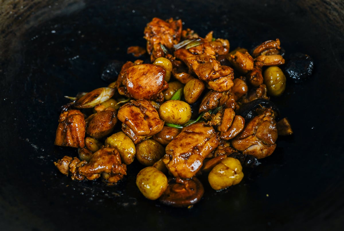 seasoning added to chicken and chestnuts