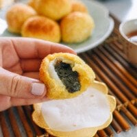 Crispy Tang Yuan (sweet glutinous rice balls with black sesame filling) in an Air Fryer