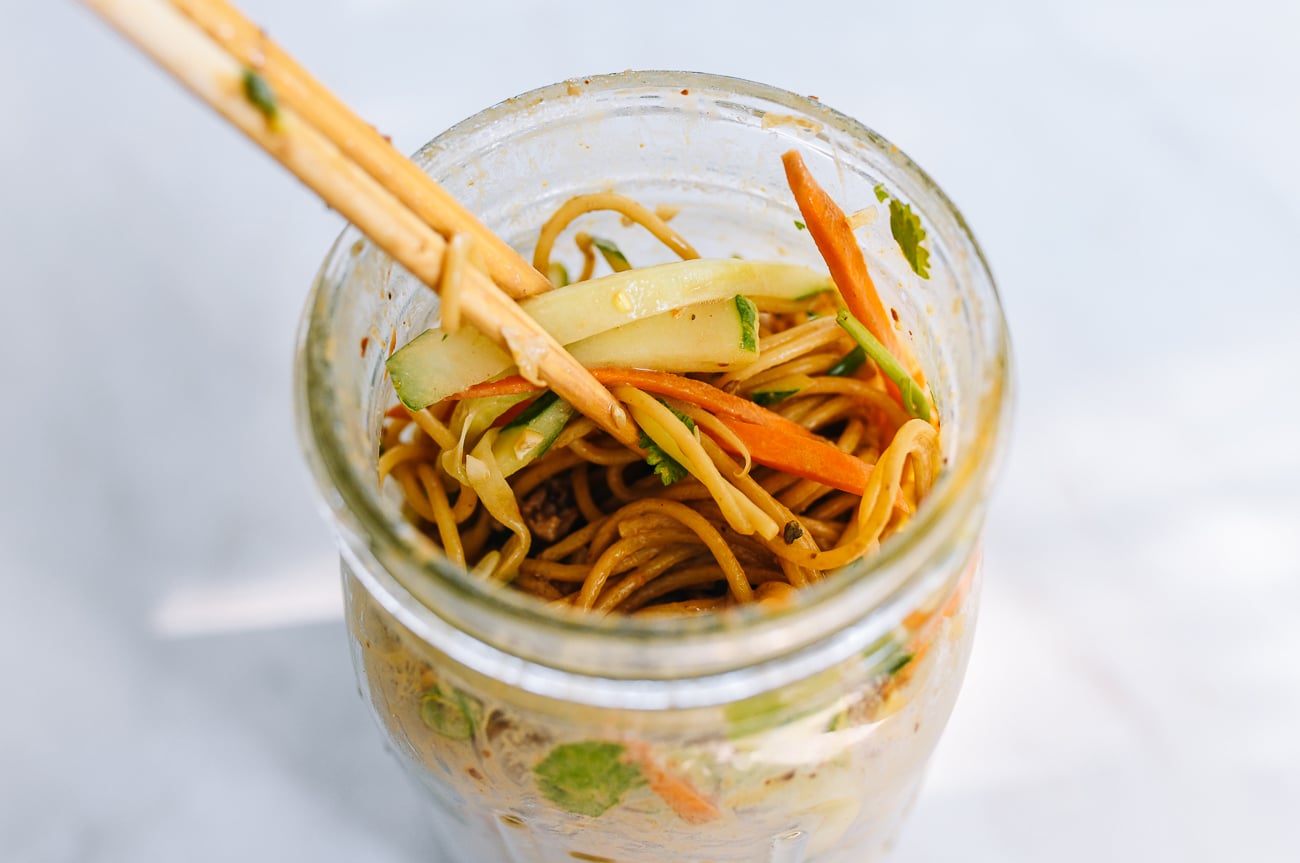 Cold noodles in a jar