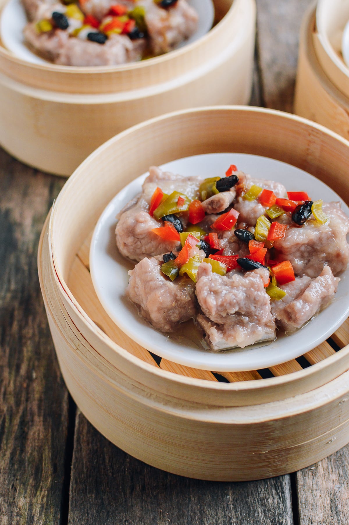 Dim Sum Steamed Spare Ribs with Black Beans, by thewoksoflife.com