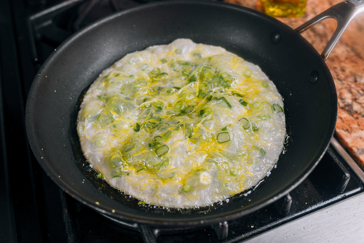 pan-frying gluten-free scallion pancake