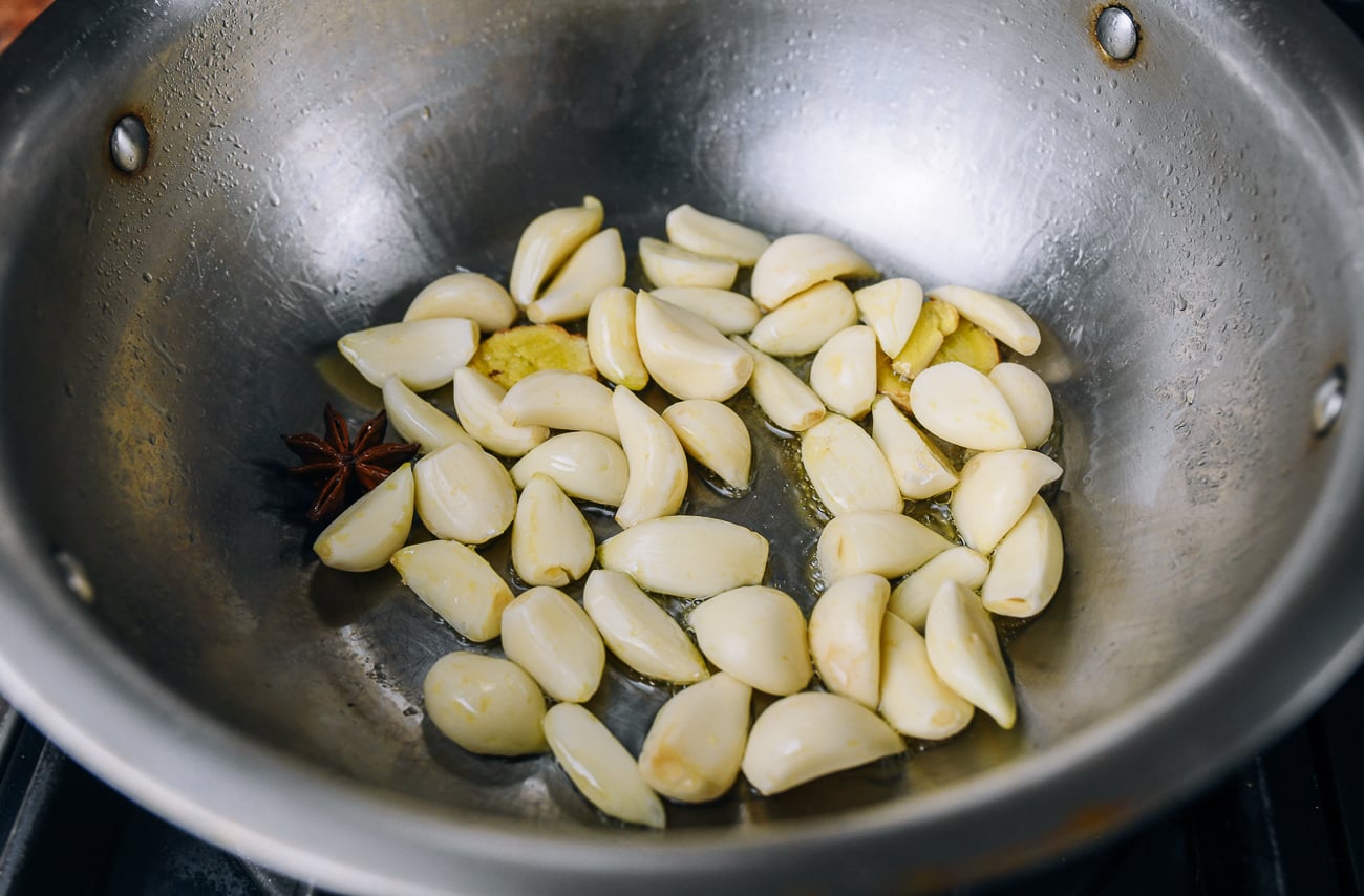 40 cloves of garlic and ginger in oil