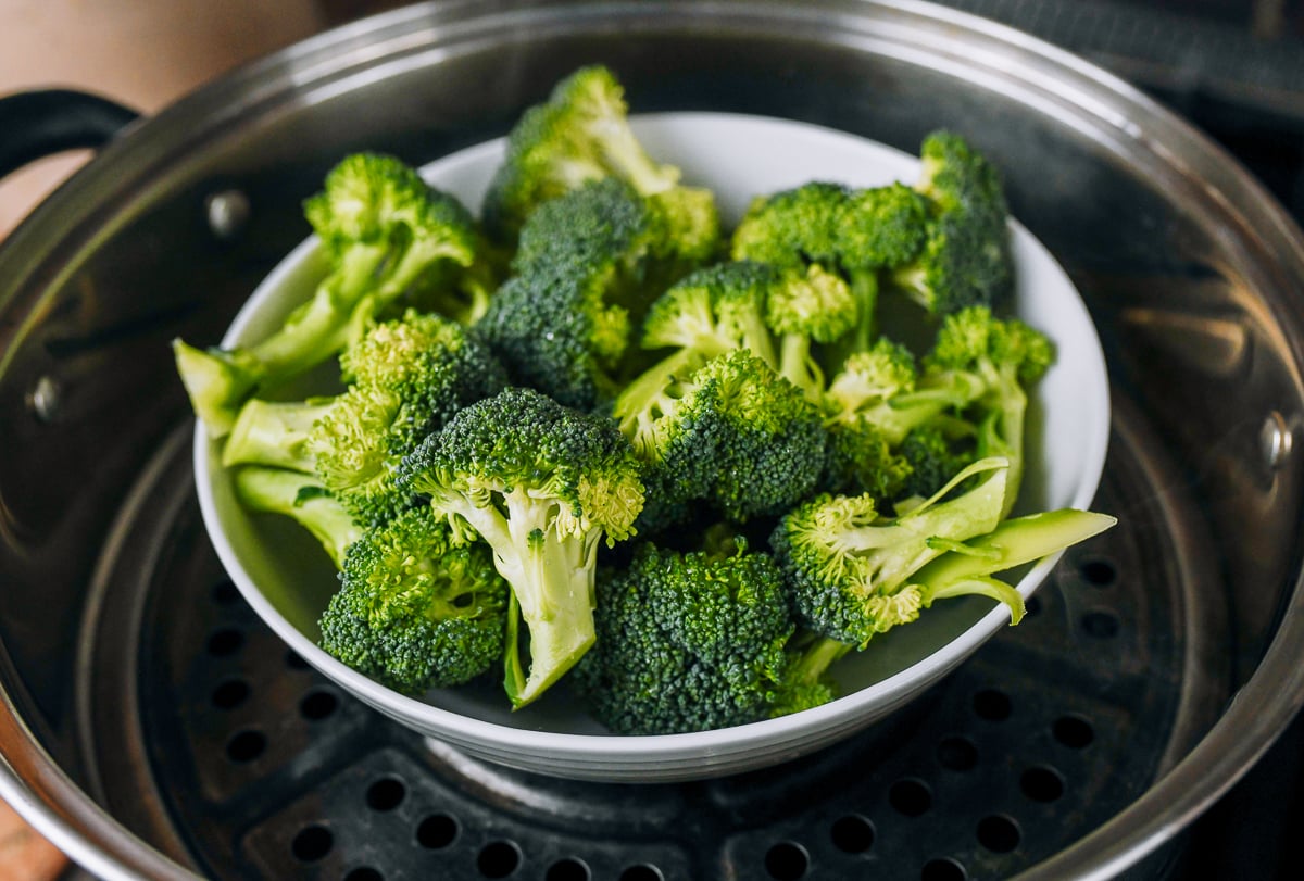 dish of broccoli florets in steamer