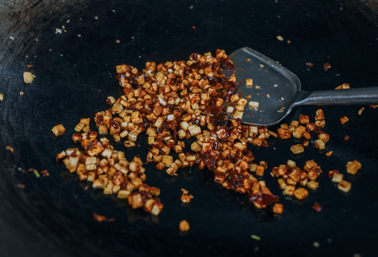 tofu and spicy bean sauce